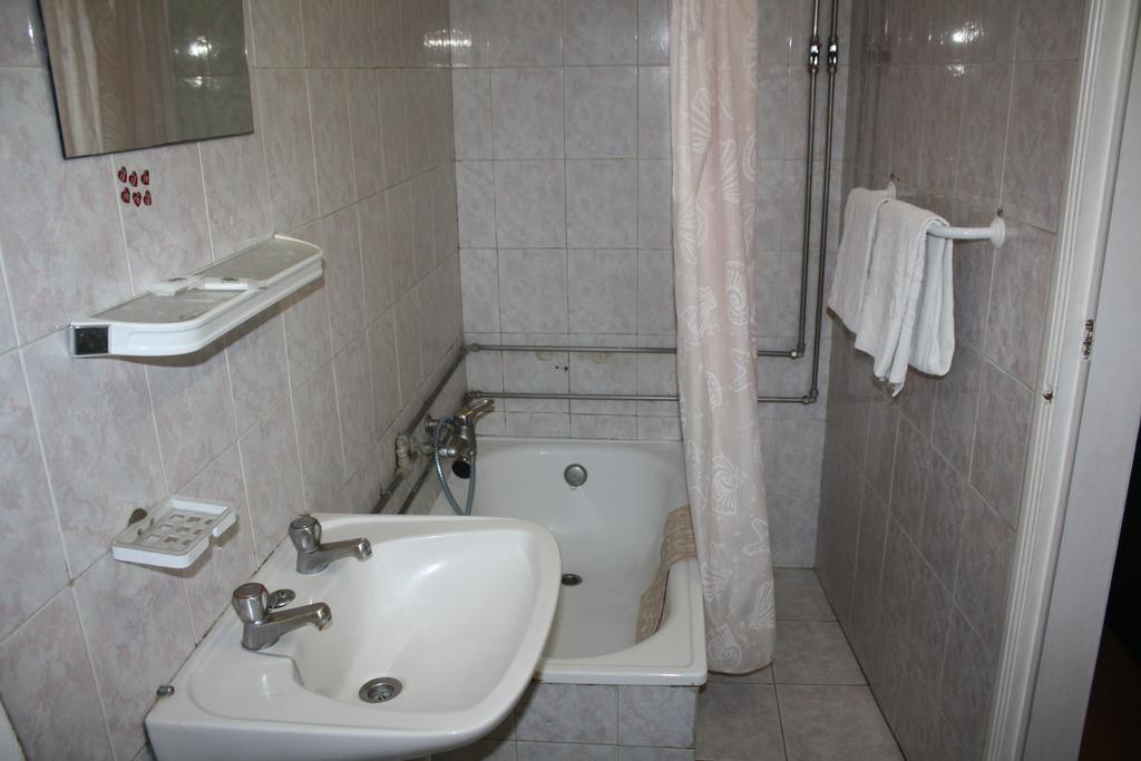 Hotel Pensao Residencial Estrela do Mondego Lisboa Habitación foto